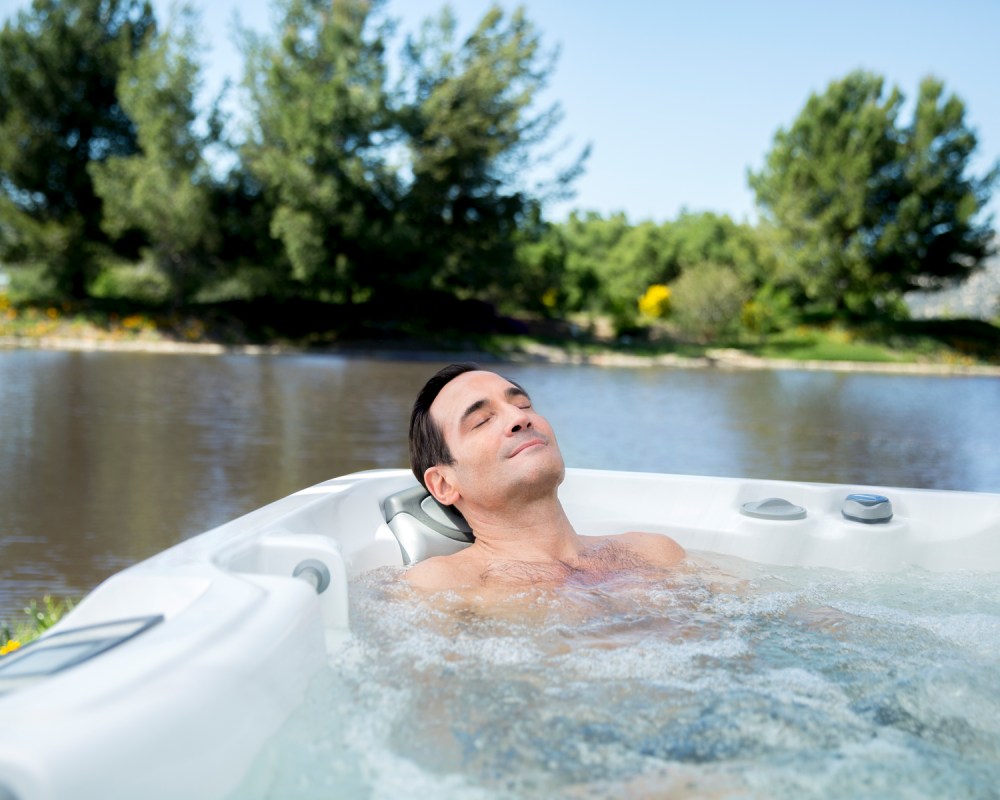 Hot Tub Health Benefits: How Regular Hydrotherapy Can Reduce Stress and Improve MoodImage